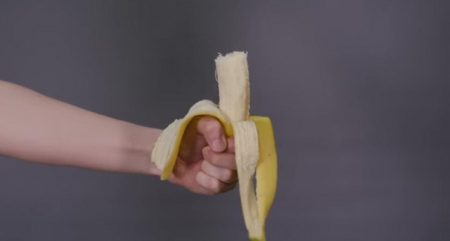 هل يمكنك اكل قشر الموز؟